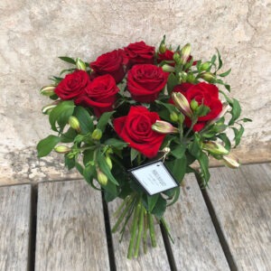 Bouquet 10 rosas rojas