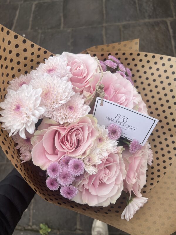 Bouquet rosas XL y flor de temporada
